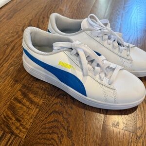 Nwot puma leather sneakers